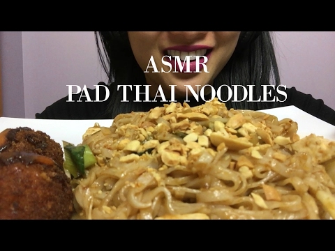 ASMR LETS EAT PAD THAI NOODLES (EATING SOUNDS) | SAS-ASMR