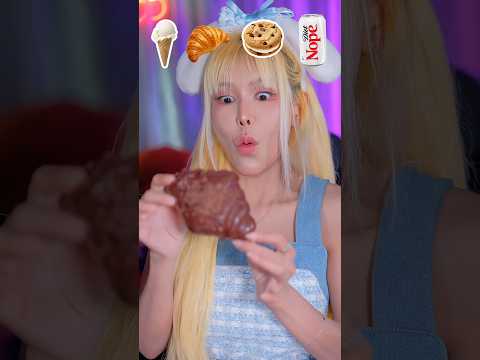 Emoji Eating Challenge 🧇🍦