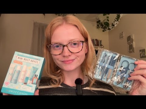 ASMR ~ TAPPING ON ITEMS I’M PACKING FOR A MONTH IN ALASKA ❄️💙💤
