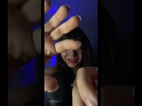 ASMR Tapping ✨ Hand Movements para Relaxar 😴 #shorts #shortsasmr