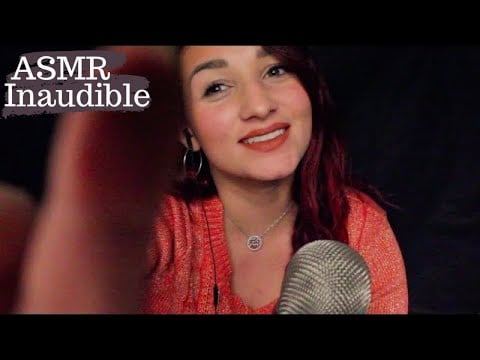 ASMR : INAUDIBLE (INTENSE MOUTH SOUNDS, UNINTELLIGIBLE WHISPERS, FACE TOUCHING)