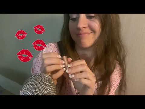 ASMR close up kissing 💋 & lipgloss application 💄