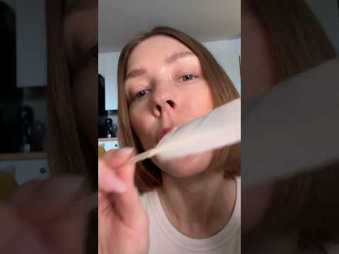 Touching, scratching and tapping on tingly objects. ✨ #asmr #relaxing #oddlysatisfying
