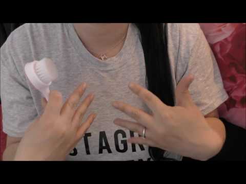 Asmr - Brushing / Combing the Camera to help you Relax and Sleep ooo and get Tingles! ;)