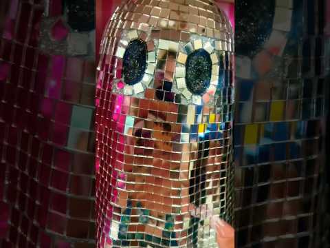 Spooky tapping at Michael’s! #michaels #michaelscraftstore #tapping #relax #asmr #satisfying #disco