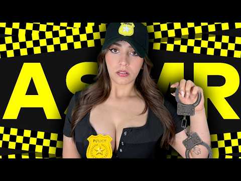 Te DETIENE una OFICIAL en el AEROPUERTO y REVISARÁ tu MALETA… ¿QUÉ ENCONTRARÁ? |  ASMR Roleplay ✈️