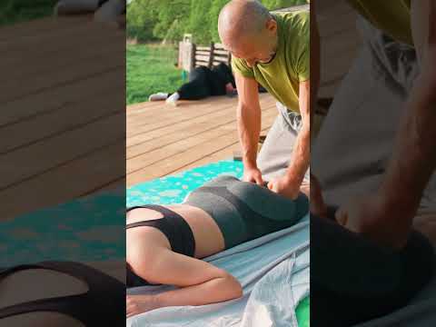 Chiropractic adjustments and stretching for Anna #chiropracticadjustements