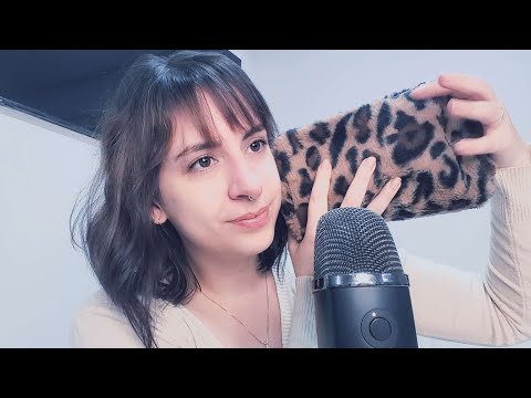 ASMR ~ Meu Estojo de Maquiagens (metade foi pro lixo 🤡🗑)