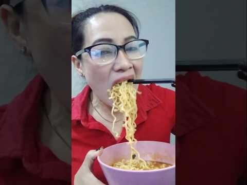 SPICY BULDAK NOODLES #everyone #mukbang #shortsfeed #noodles #challenge #eating #buldak