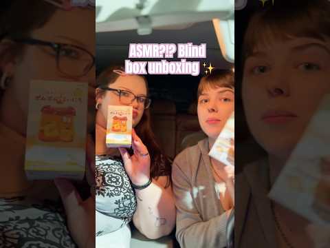 Unhinged blurry unboxing with my friend Alaina 🤩 #asmr #blindbox