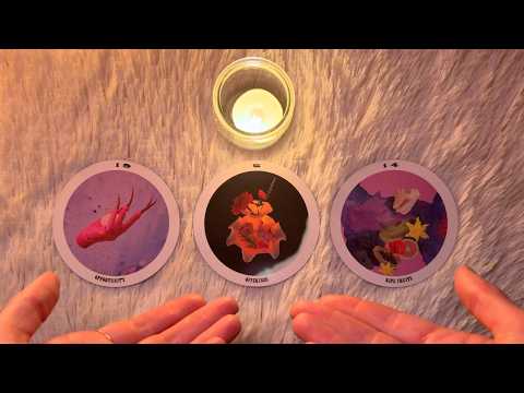 ASMR Tarot Reading for Abundance (Pick a Pile) 🐚🌸