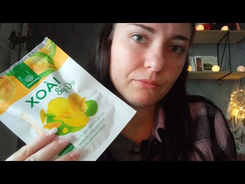 ASMR - Tracing och tapping på asiatiska snacks 🥠whisper på svenska (in swedish)