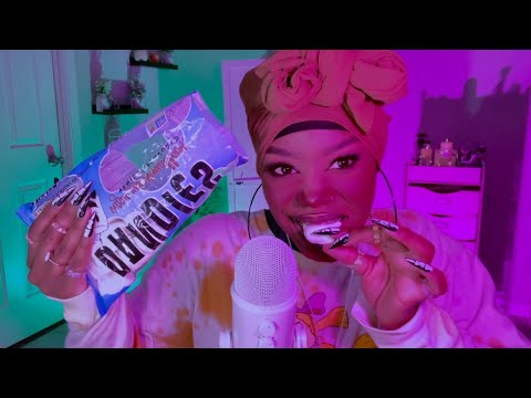 ASMR | Sticky Mouth Sounds (Eating Marshmallows)