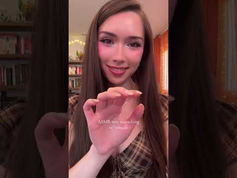 #ASMR mic scratching with visuals 🎤 what did you think of this mix?• #asmrtriggers #visualasmr