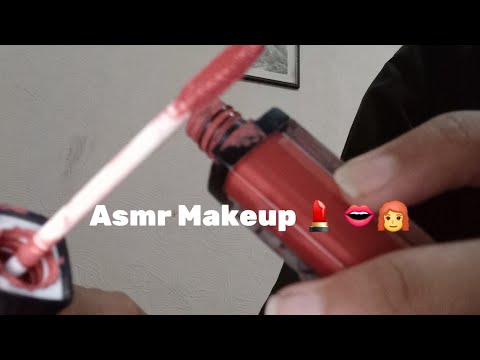 Asmr doing your makeup 💄 with mouthsounds 