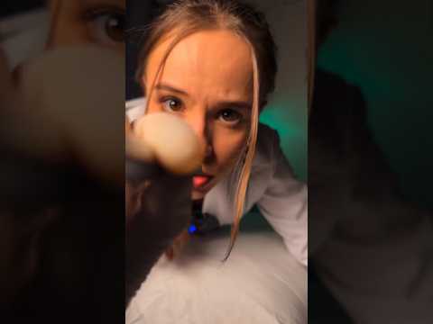 ASMR EXAME MÉDICO NOTURNO