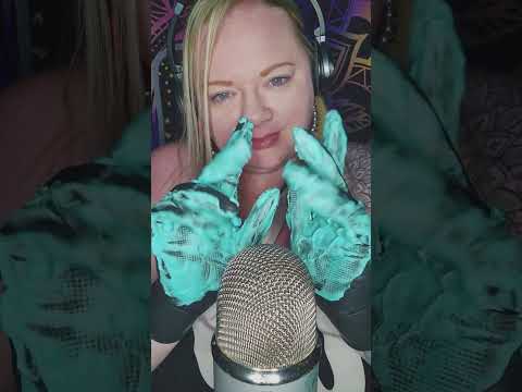 Foamy #asmr #visualtingle #relax #asmrvideo #mesmerizing #foam #gloves