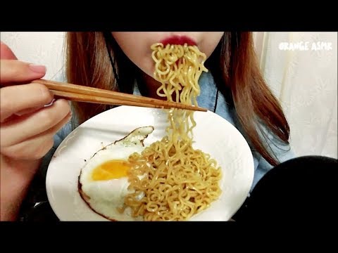 ASMR Mi Goreng Noodles 미고랭 이팅사운드 노토킹 인도네시아 라면 + 반숙 계란 먹방 INDO Instant Ramen Eating sounds mukbang