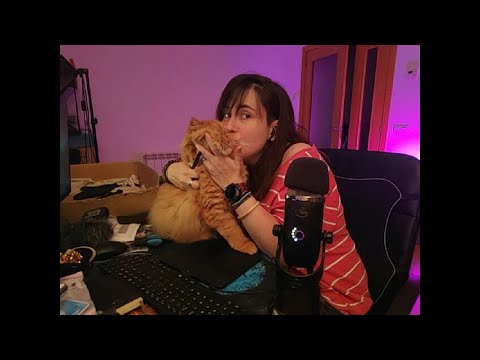 ASMR un ratito SUSURRANDO en DIRECTO | Zeiko ASMR