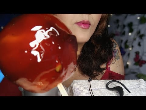 ASMR Comiendo Manzana 🍏 acaramelada