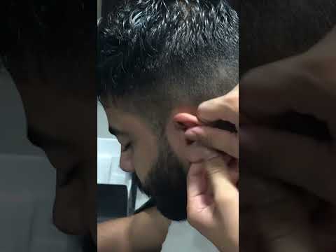 #earcracking #neckpainrelief #massage #satisfyingmassage #earmassage #lahoribarber #pakistanistyle