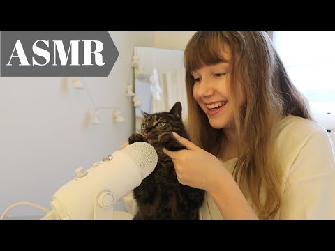 ASMR my CAT tries *Mic Scratching*