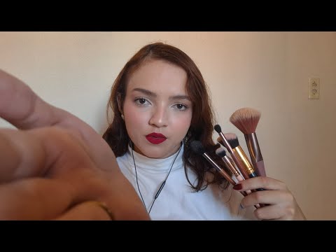 ASMR te maquiando pra sua formatura 🎓