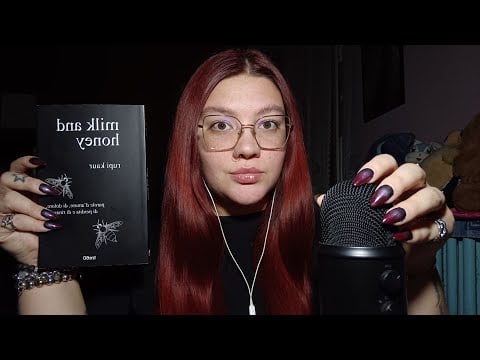 LIBRO di POESIE MILK and HONEY (Whispering, Reading) 😴💜 | ASMR ITA