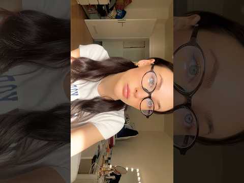 ASMR Roleplay PhysicalTherapist/ Physiotherapeutin #asmr #roleplay #mouthwhisper #tingles