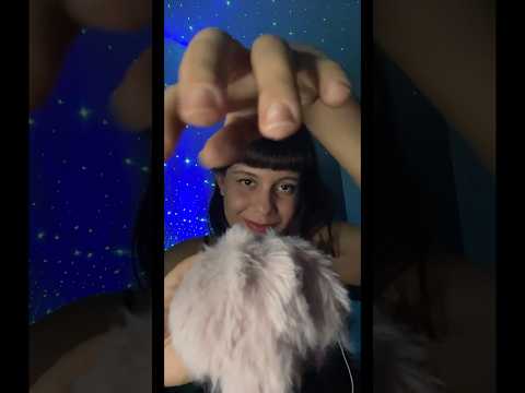 ASMR Cafuné com Estalinhos 😴 Sons Relaxantes Para Dormir Rápido #shorts #shortsasmr