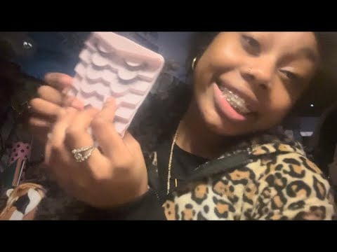 ASMR| Fast Mouth Sounds And Doing Your Lashes 🤭