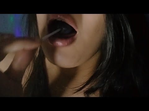 ASMR LOLLIPOP 🍭 Com sons de boca pra te fazer dormir 👄💦