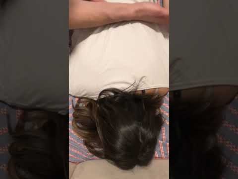 Back Scratching Massage ASMR 💤🛌 #asmr #relax #sleepsounds #massage #hair #scratching
