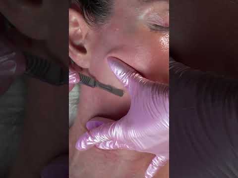 ASMR Dermaplaning