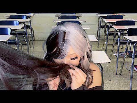 ASMR pov you sit next to the girl that's OBSESSED with you in class (chewing noises)