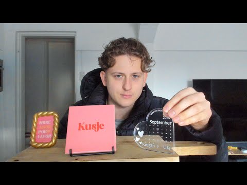 ASMR showing gifts from my girlfriend 🎁 
