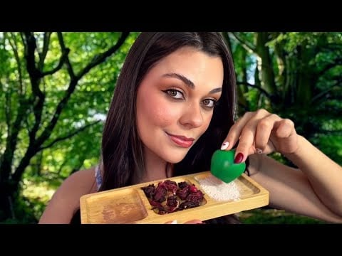 ASMR ROLEPLAY: Maquiagem Na Floresta 🌳 💄