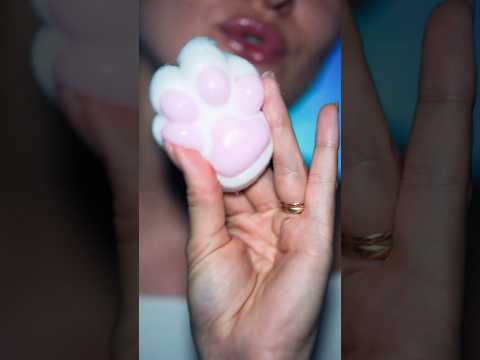 Cat’s paw Face Massage 🐱#asmr #shorts #catspaw #facemassage #asmrlayered #tingles