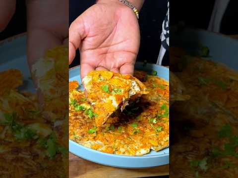 Trending recipe of omelette lays ASMR #shorts #viralshorts #shortsfeed #asmr