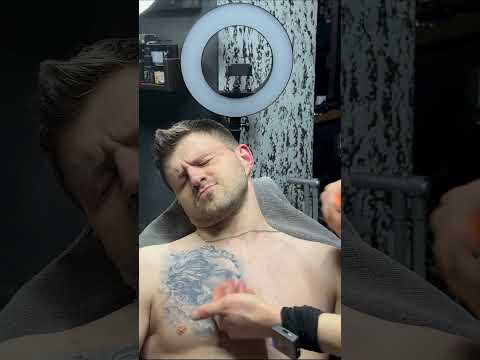 Watch the full video at the link😉💈 #asmr #relax #thebarbersarms #asmrbarber #massage