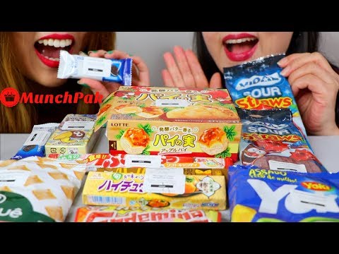 ASMR TRYING SNACKS FROM AROUND THE WORLD (Chocolate, Candy, Chips) 과자 리얼사운드 먹방 | Kim&Liz ASMR