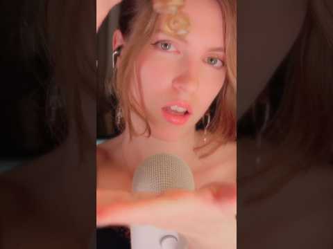 💦 #ASMR PELUQUERA BORDE te Lava el Pelo 🧴✨