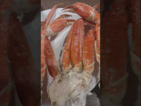 KING CRAB LEGS #seafood #shortsfeed #food #viralshort #viralvideo #subscribers #shortvideo