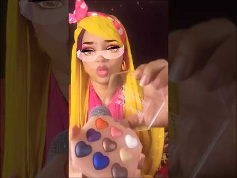 Barbie doing 1 minute makeup on you ASMR #tingles #1minuteasmr #fastasmr