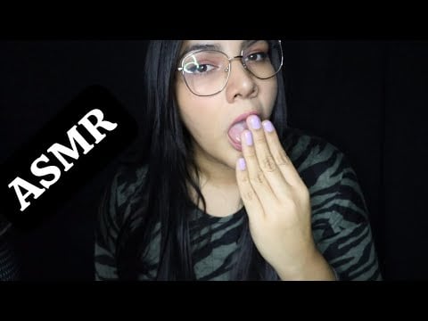 ASMR Rolpleplay spit paiting manicurista