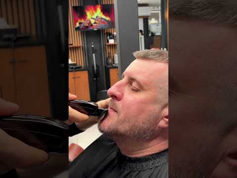 #asmr #barber #thebarbersarms #asmrbarber #barbershop #haircuthello #haircut #massage #relaxing
