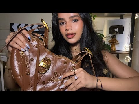 ASMR~ What’s in my Purse (Clicky Whispers & Mouth Sounds)