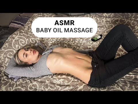 [4K USA ASMR] ASMR Massaging Baby Oil On My Belly (tapping, rubbing, soft sounds)