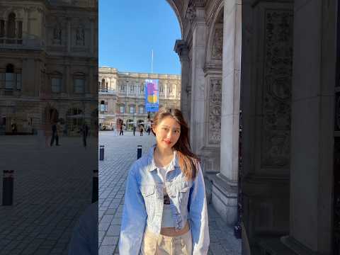 POV: you’re in london with Juna 🇬🇧 #london #unitedkingdom #juna #england #photography