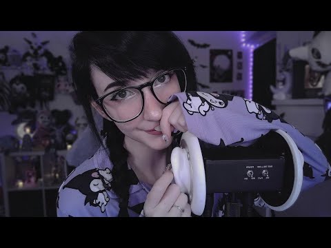 asmr ☾ whispering sleepy words & echoed ear tapping 😴